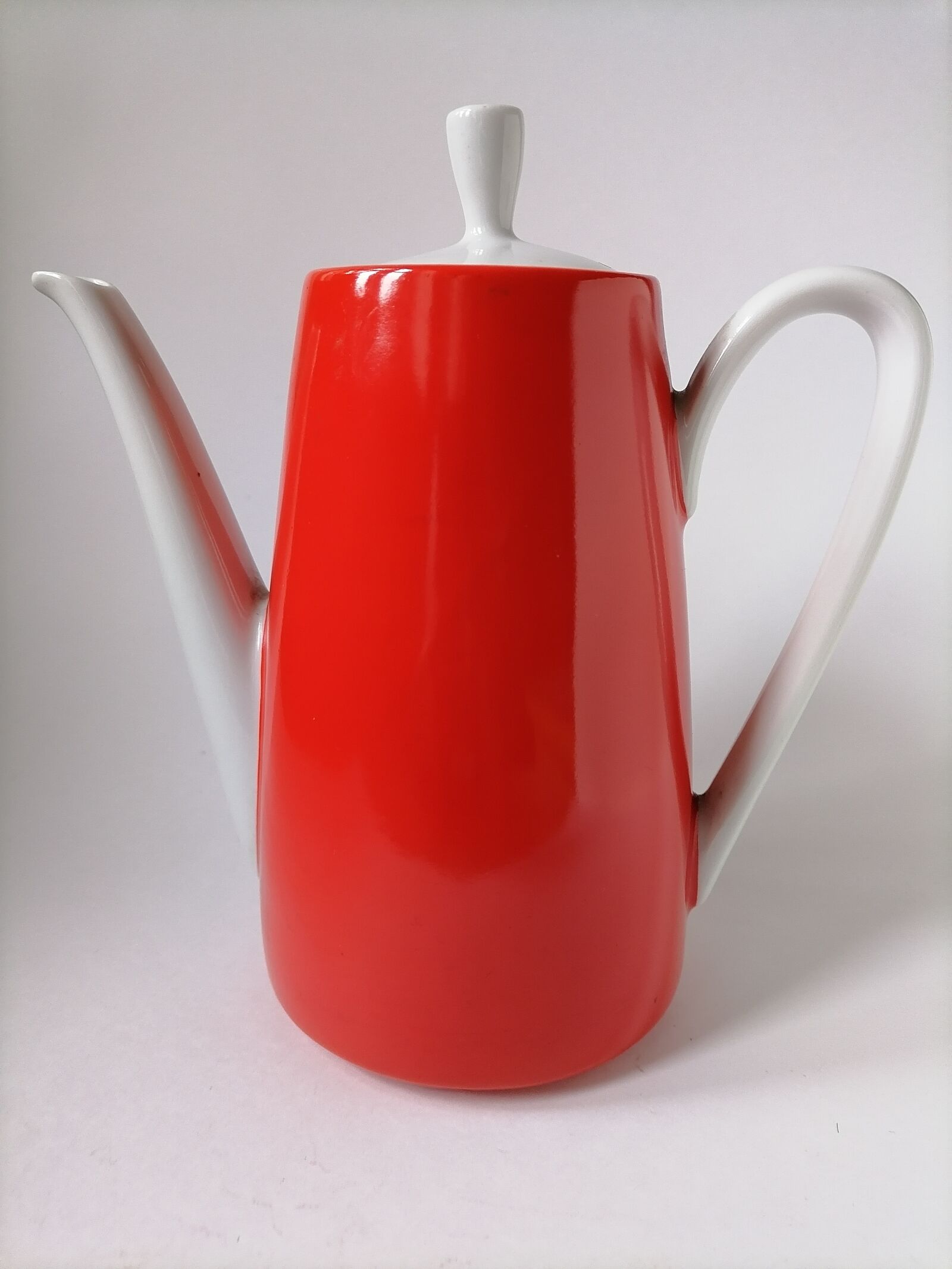 HUAWEI ART-L29 sample photo. Maker, herb, ceramic teapot photography