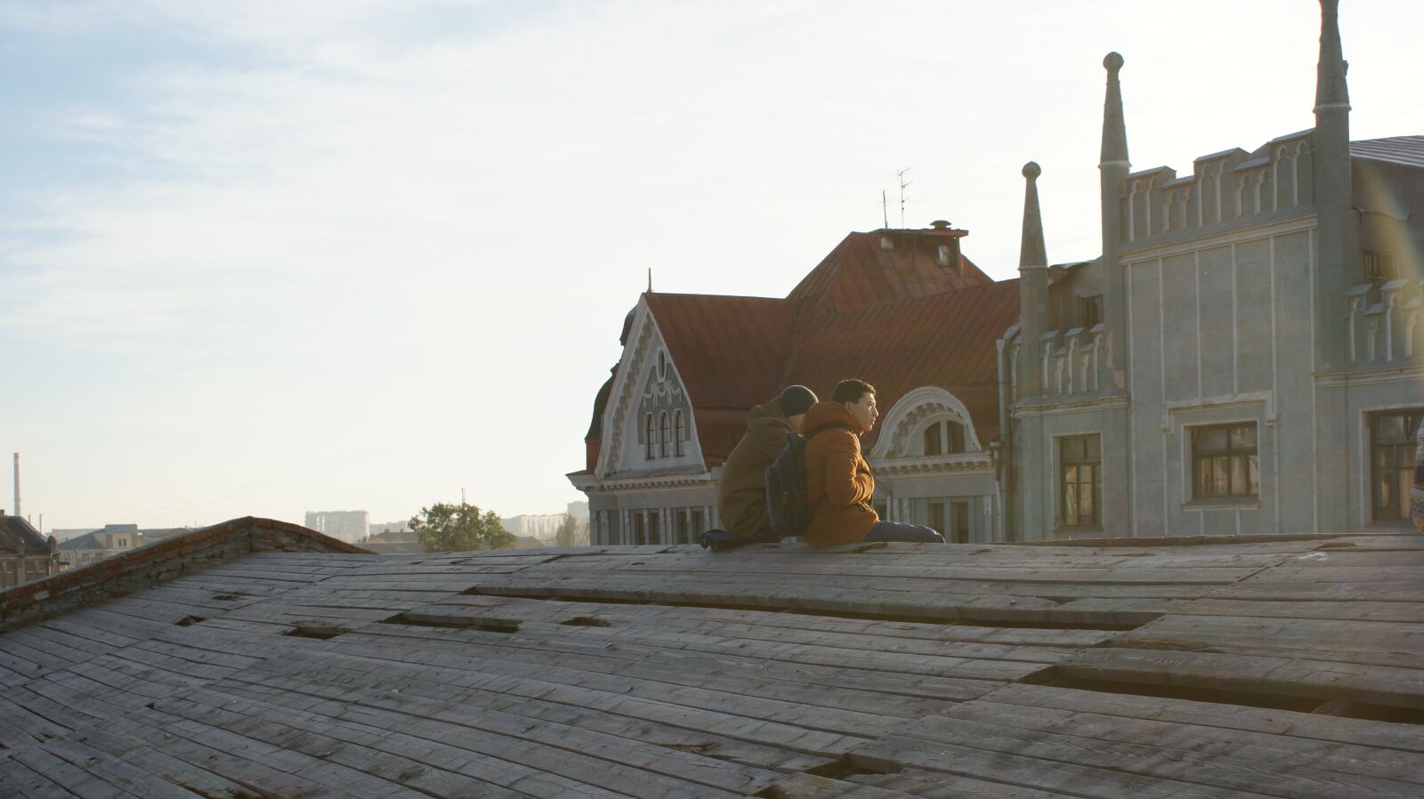 Sony Alpha DSLR-A350 sample photo. Roof, city, at home photography