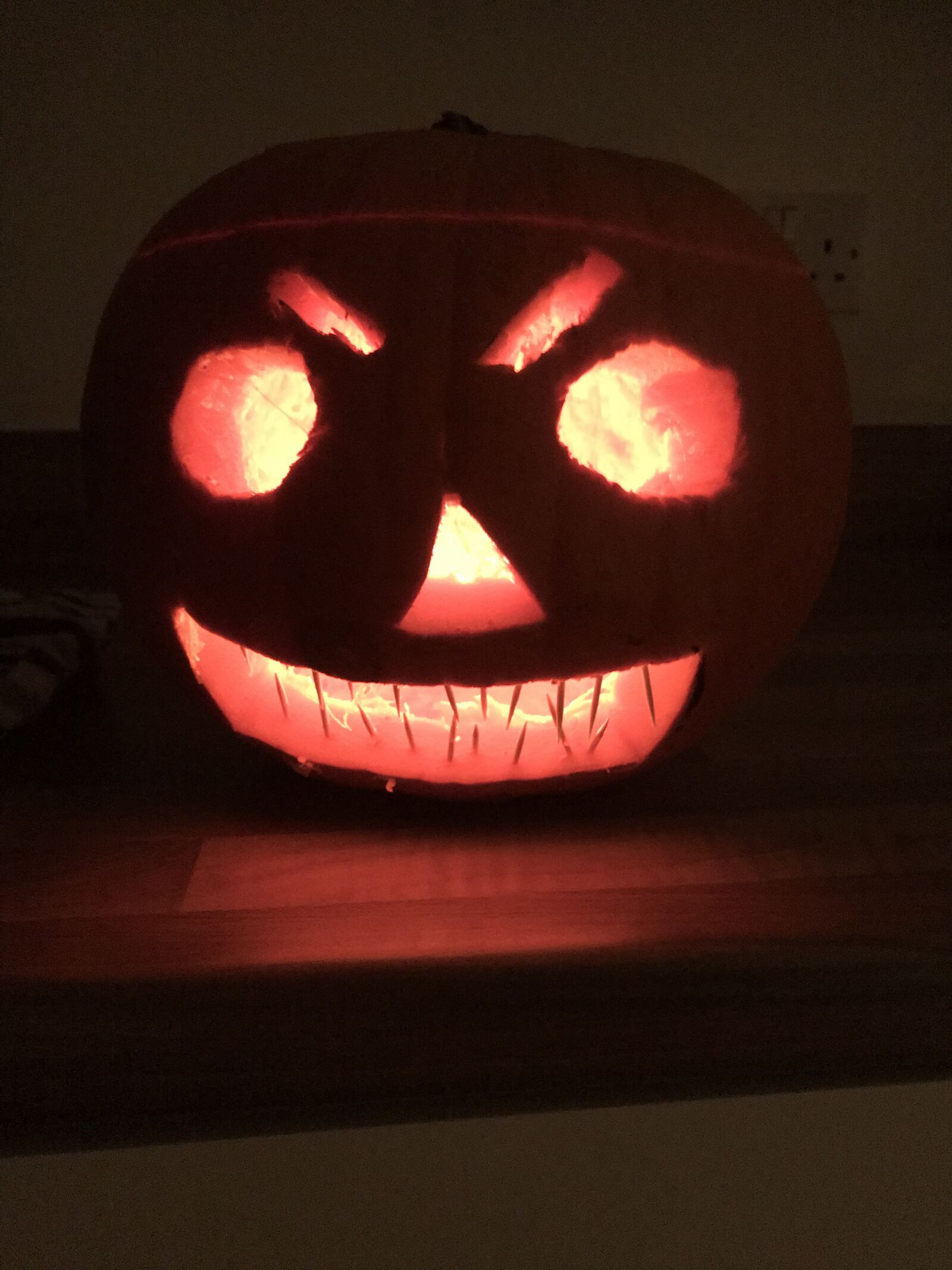 iPhone 7 back camera 3.99mm f/1.8 sample photo. Halloween, pumpkin, scary photography
