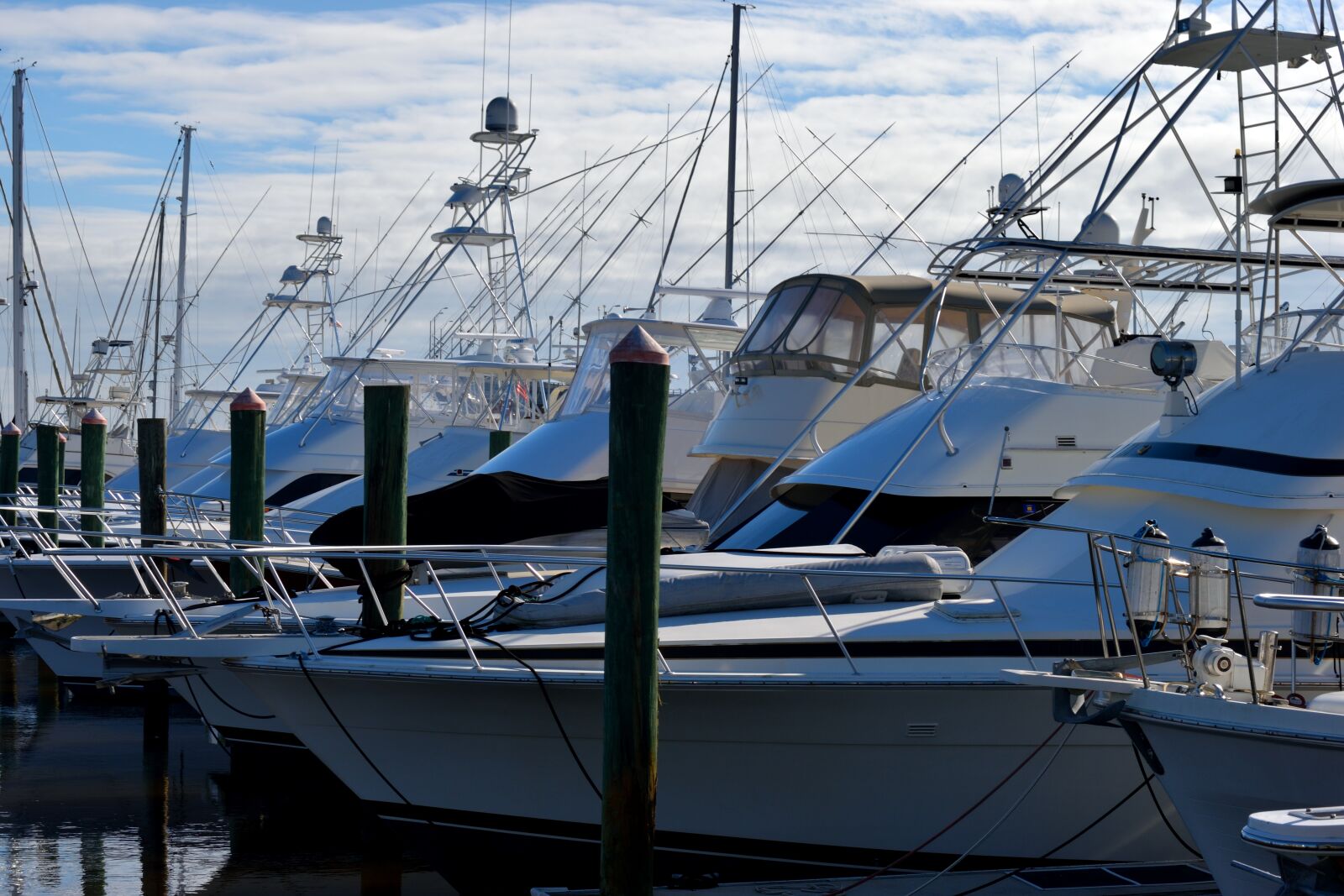 Nikon D3300 sample photo. Boat marina, yachts, luxury photography