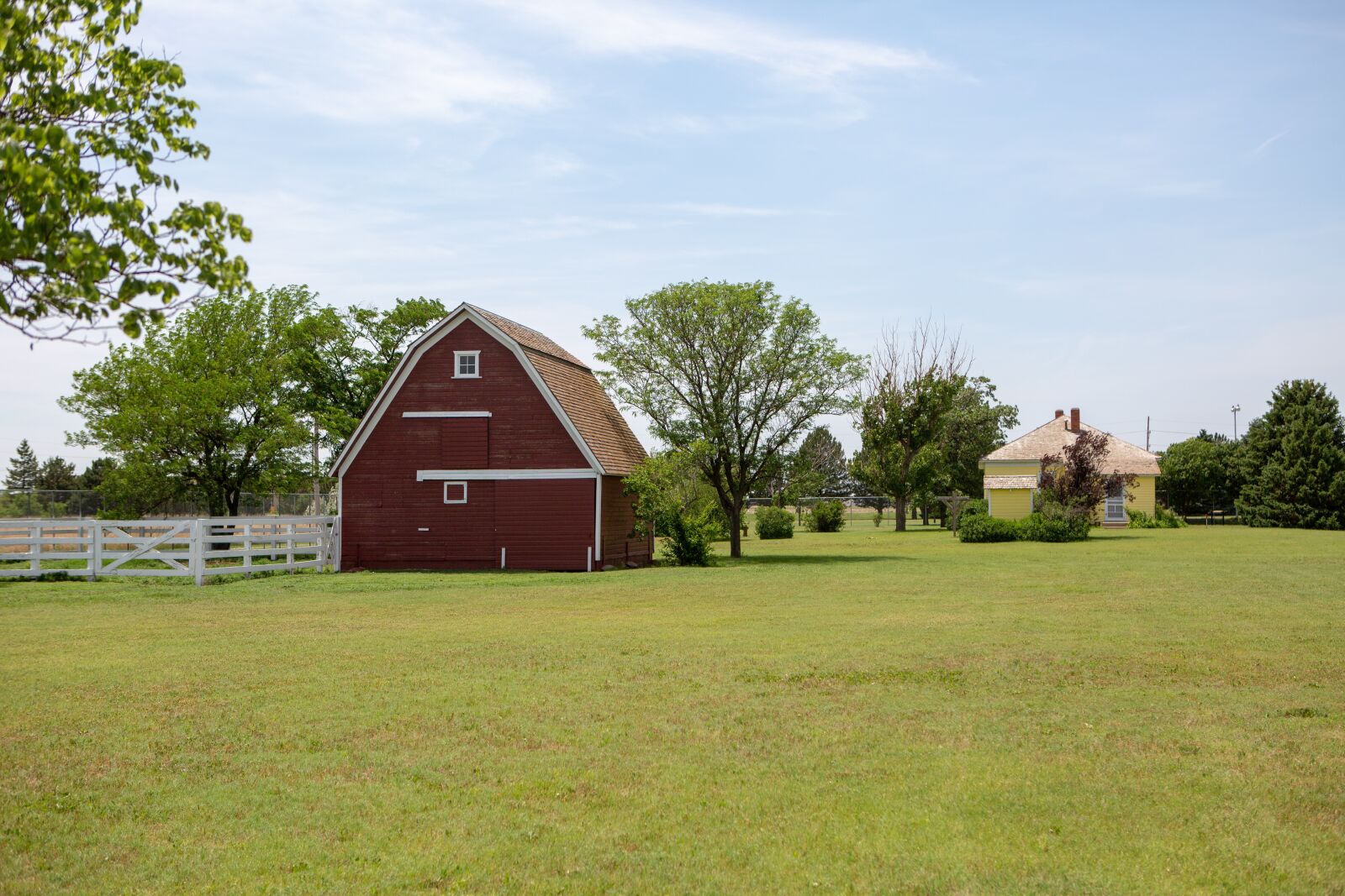 Canon EOS 5D Mark III sample photo. Barn, kansas, farm photography