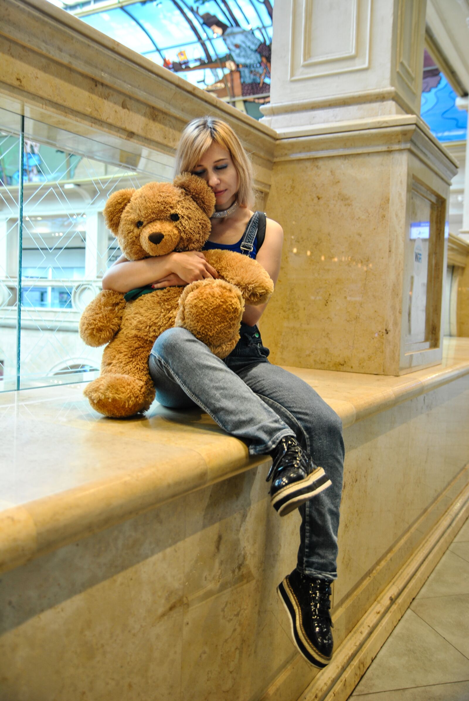 Nikon D3000 sample photo. The girl with the photography