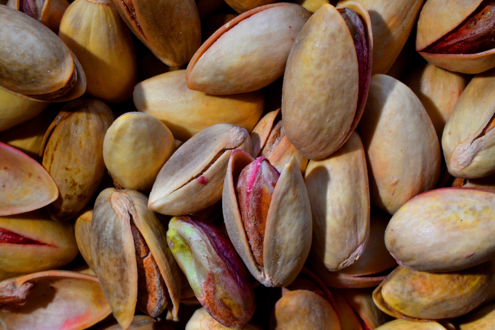 Nikon D3500 sample photo. Pistachio, nuts, food photography