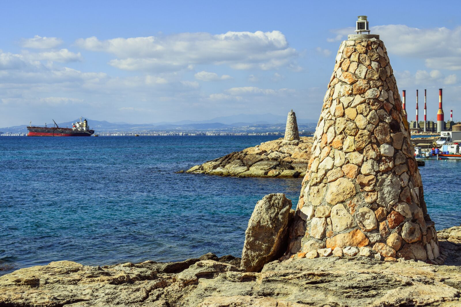 Nikon D3300 sample photo. Beacon, fishing shelter, sea photography