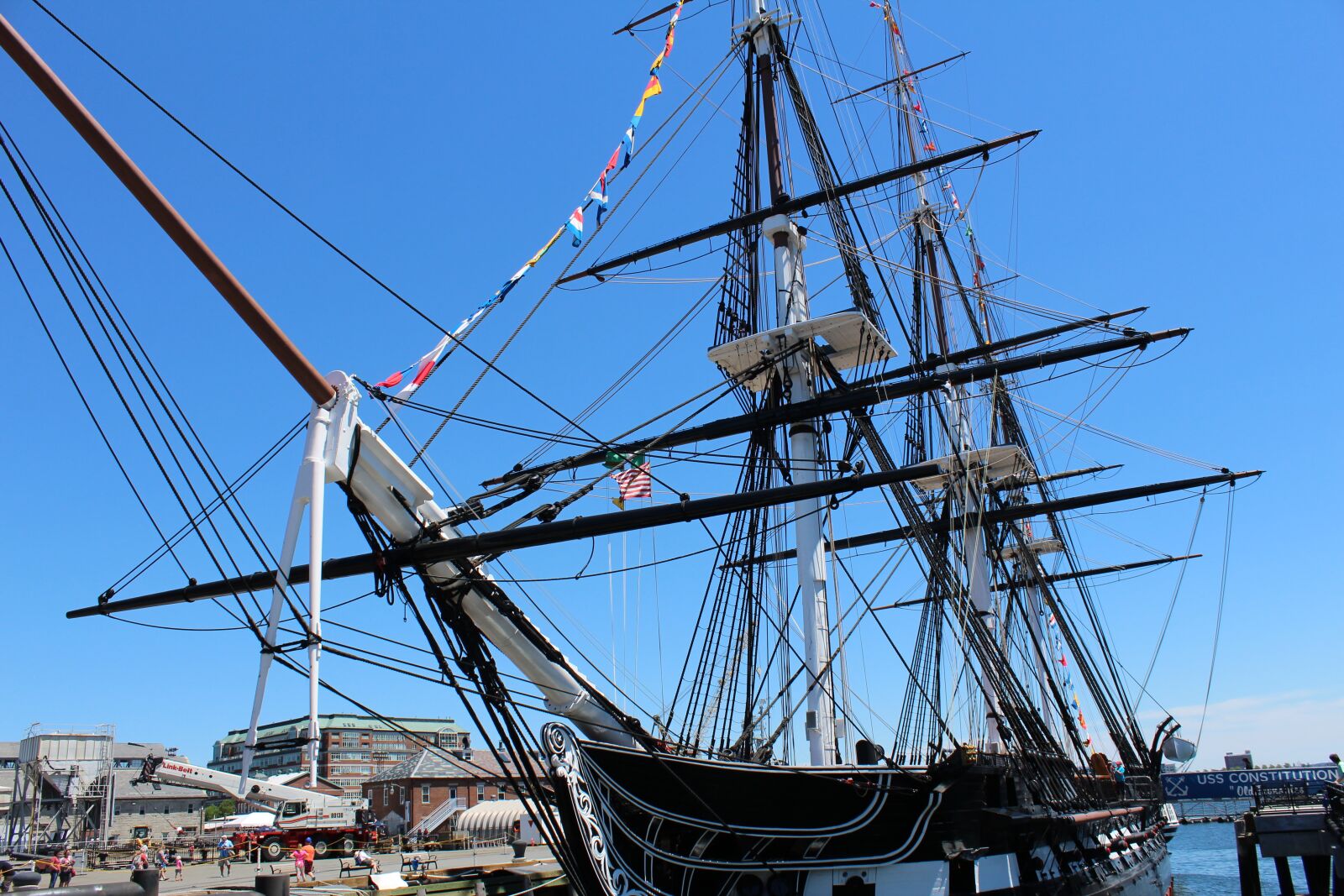 Canon EOS 1200D (EOS Rebel T5 / EOS Kiss X70 / EOS Hi) sample photo. Ship, boston, travel photography