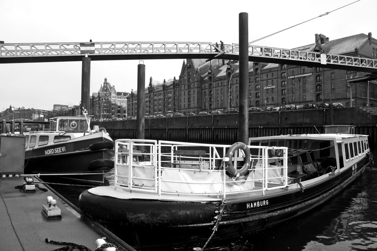 Canon EOS 1000D (EOS Digital Rebel XS / EOS Kiss F) sample photo. Transport system, ship, vehicle photography