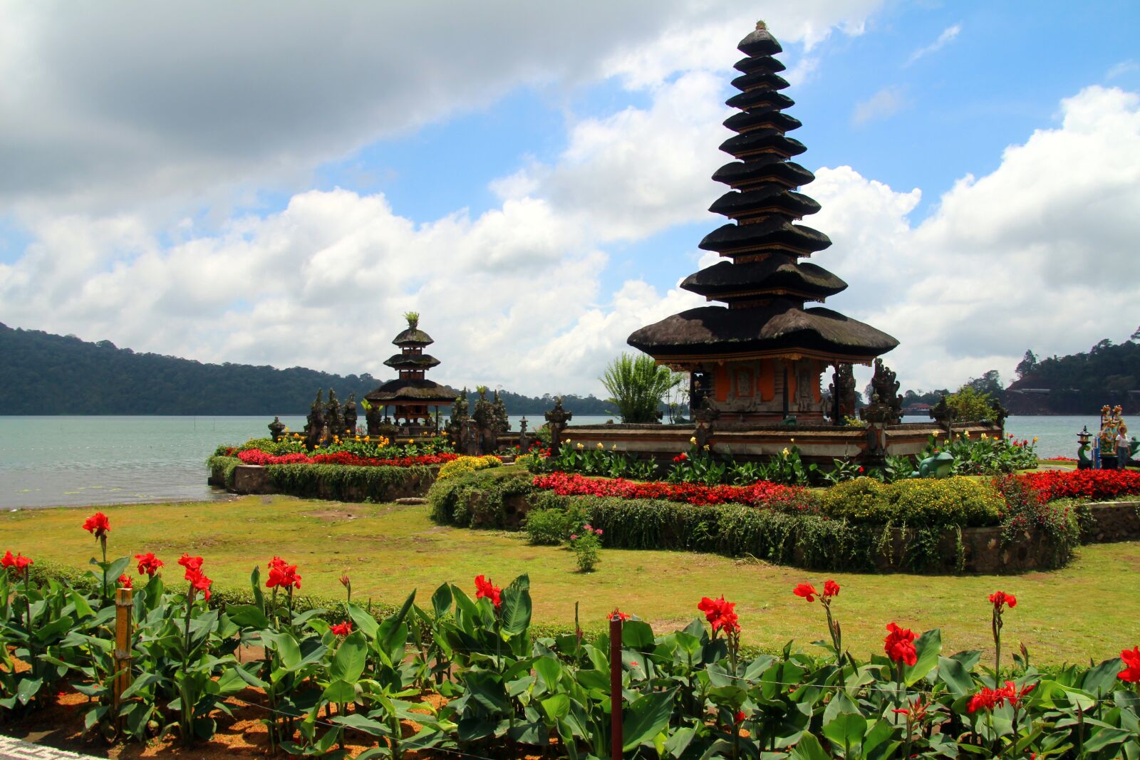 Canon EOS 700D (EOS Rebel T5i / EOS Kiss X7i) sample photo. Bali, water temple, bali photography