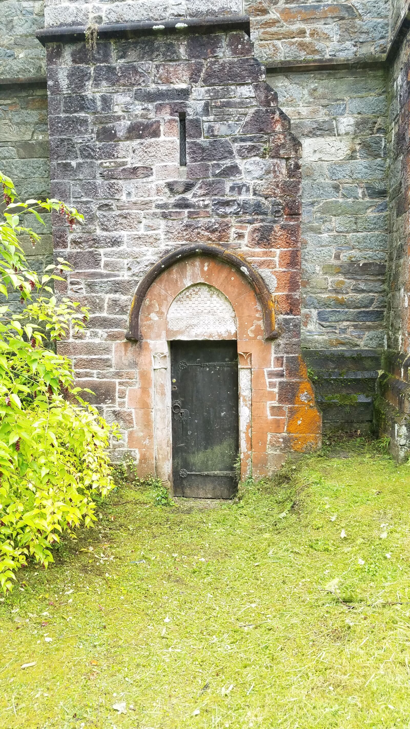 Samsung Galaxy S7 Edge sample photo. Wales, door, church photography