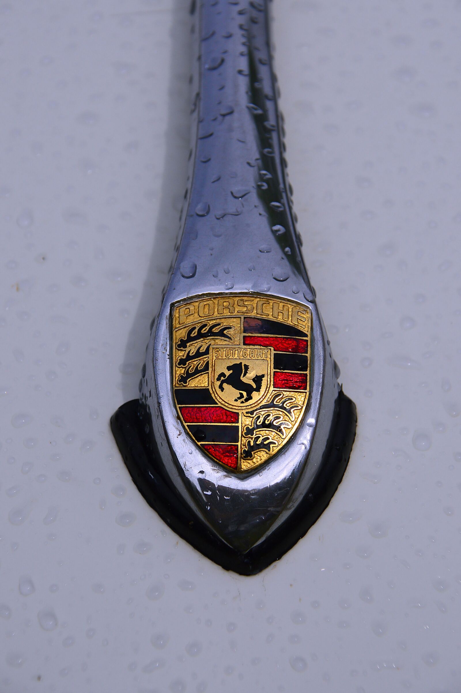 Nikon D3200 sample photo. Porsche, logo, old photography