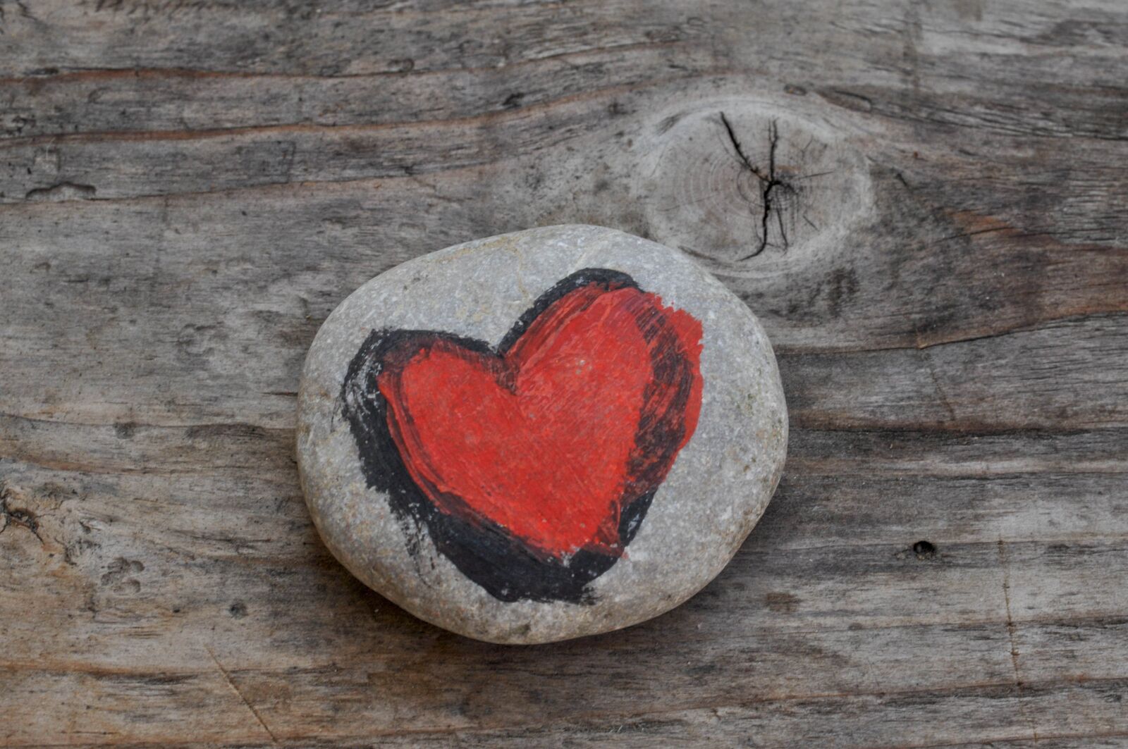 Nikon D90 sample photo. Heart, stone, pebble photography