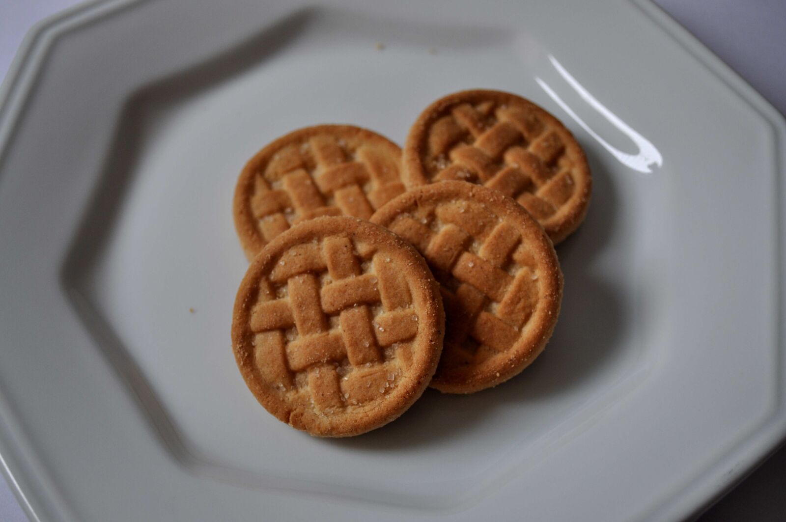 Nikon D5000 sample photo. Homemade, cookies, plate photography