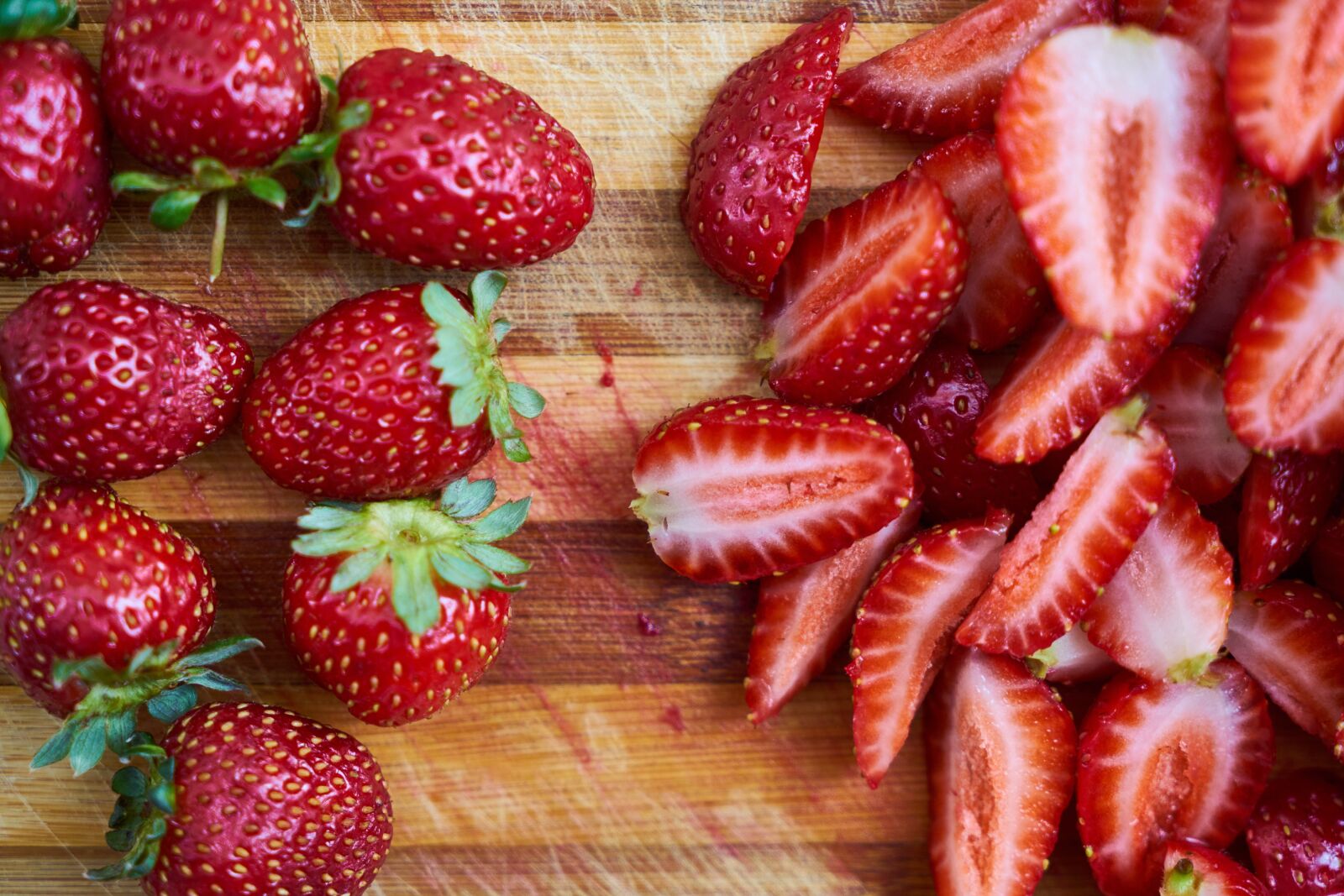 Sony a7R II sample photo. Strawberry, red, fruit photography