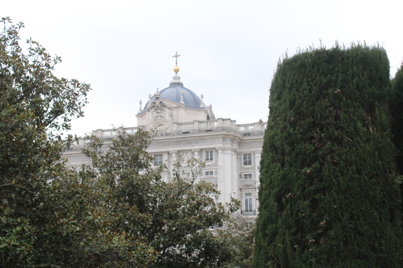Canon EOS 1200D (EOS Rebel T5 / EOS Kiss X70 / EOS Hi) sample photo. Madrid, spain, city photography