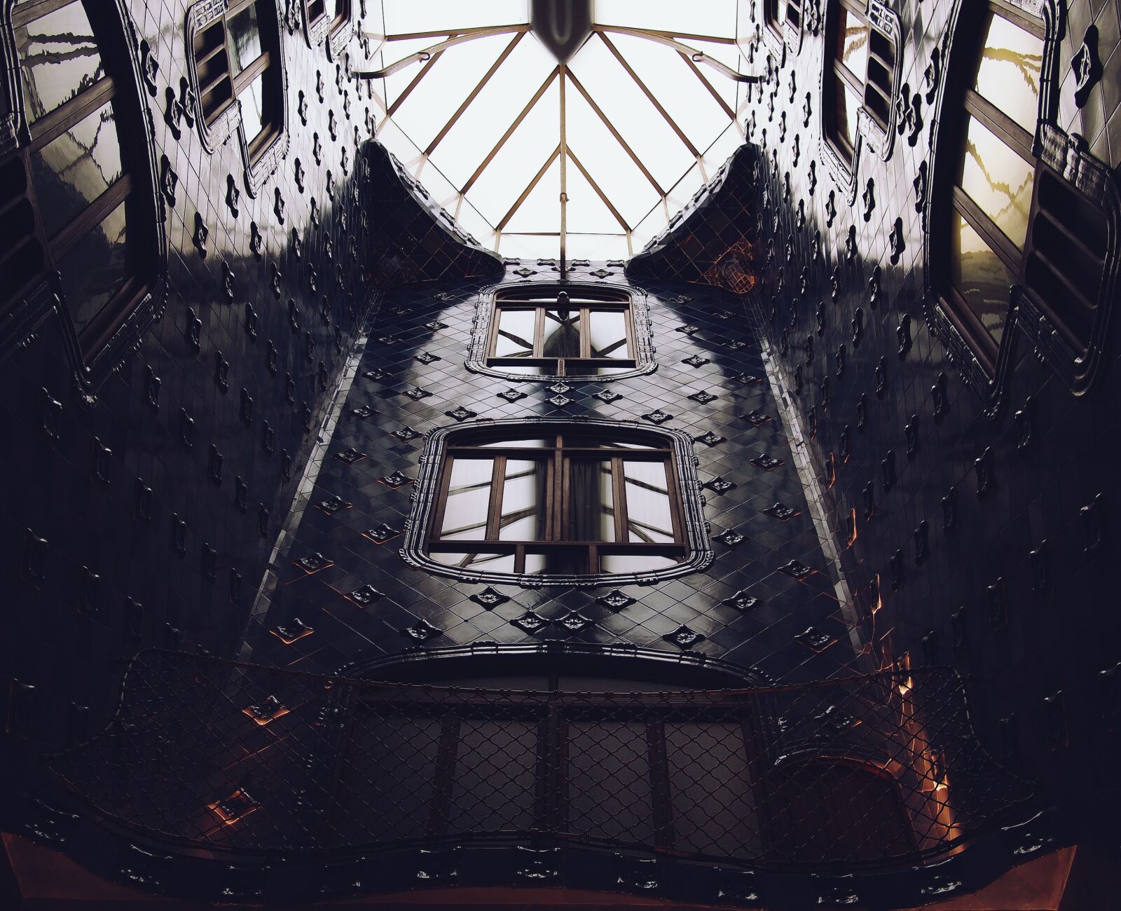 Olympus PEN E-PL1 sample photo. Architecture, skylight, ceiling photography