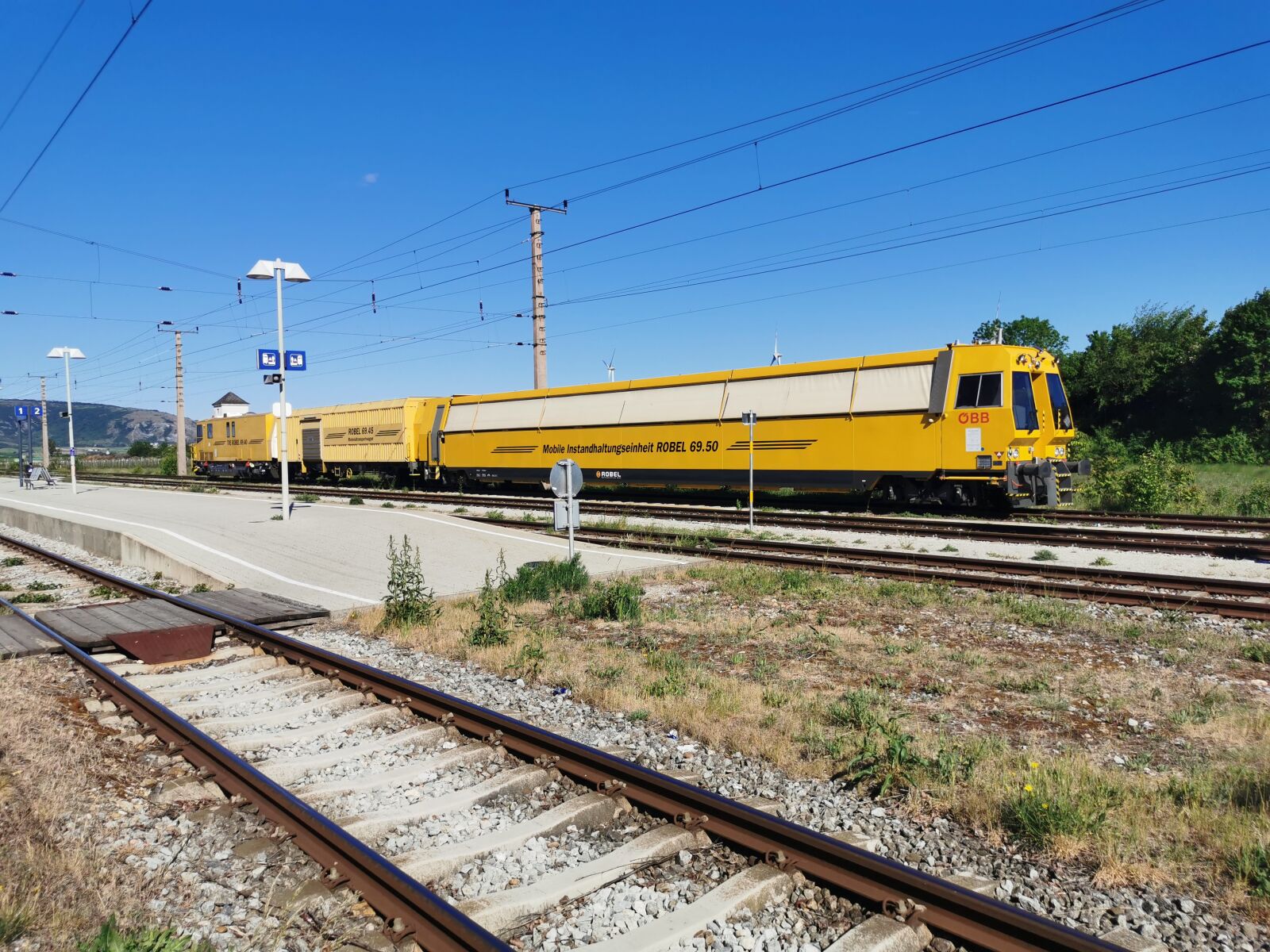 HUAWEI P30 sample photo. Train, oebb, öbb photography