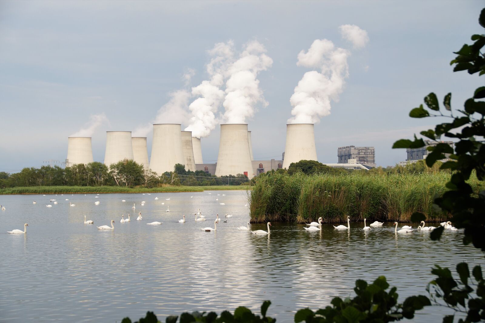 Sony SLT-A58 sample photo. Power station, chimneys, smoke photography
