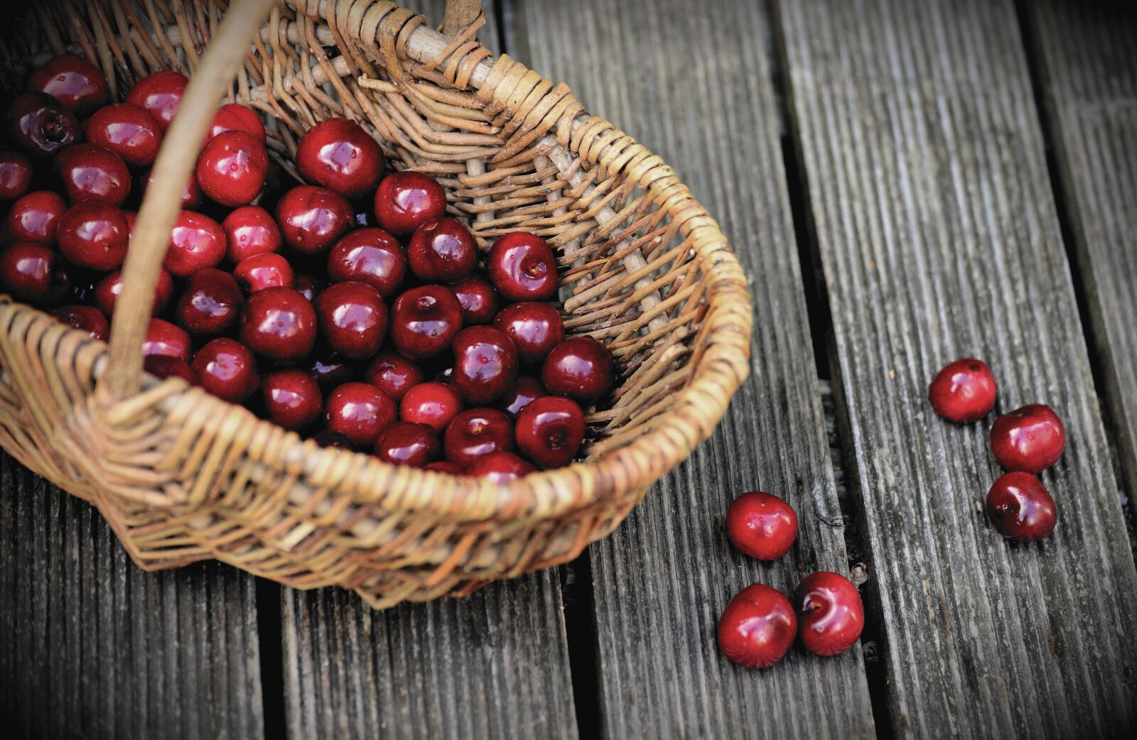 Nikon D610 sample photo. Cherries, sweet cherries, fruit photography