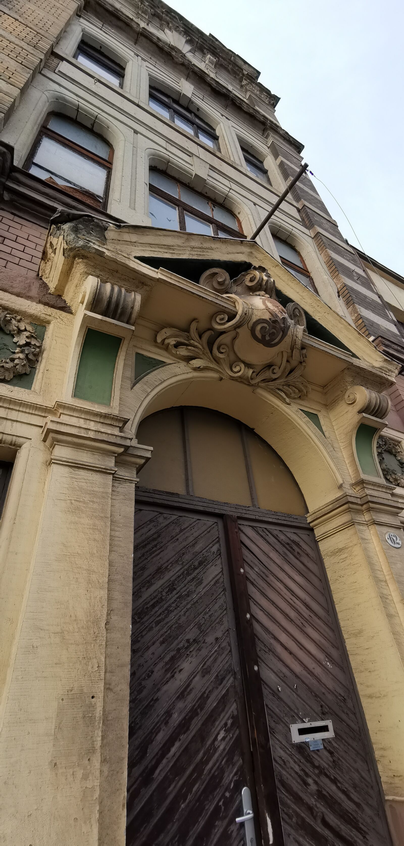 HUAWEI Mate 20 Pro sample photo. Architecture, building, goal photography