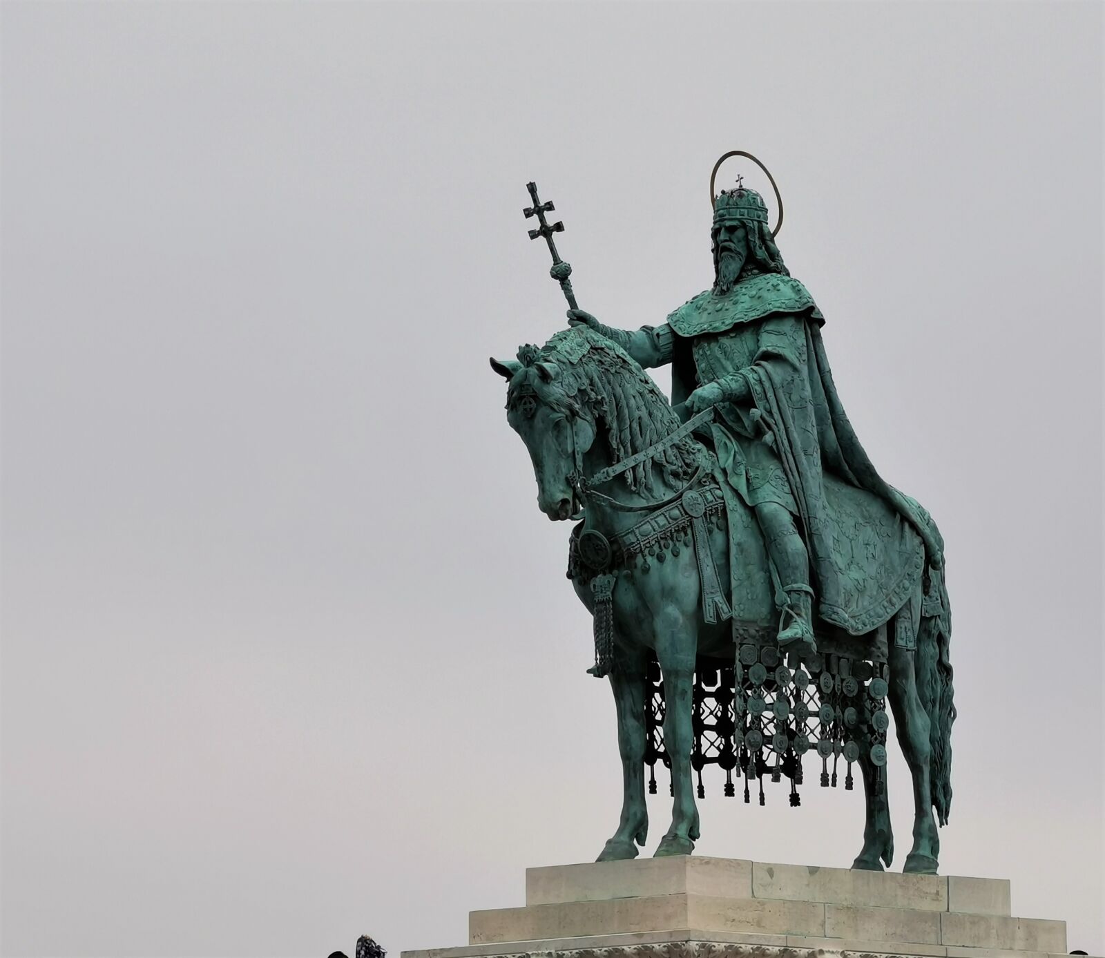 HUAWEI P30 Pro sample photo. Statue, budapest, history photography