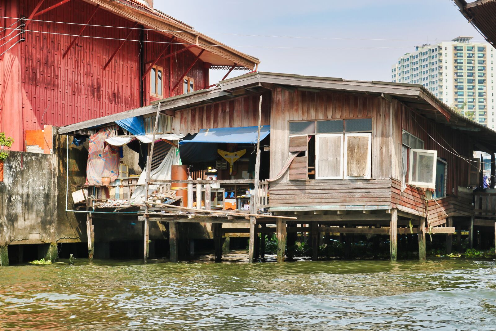 Canon EOS 750D (EOS Rebel T6i / EOS Kiss X8i) sample photo. Channel, haunted house, bangkok photography