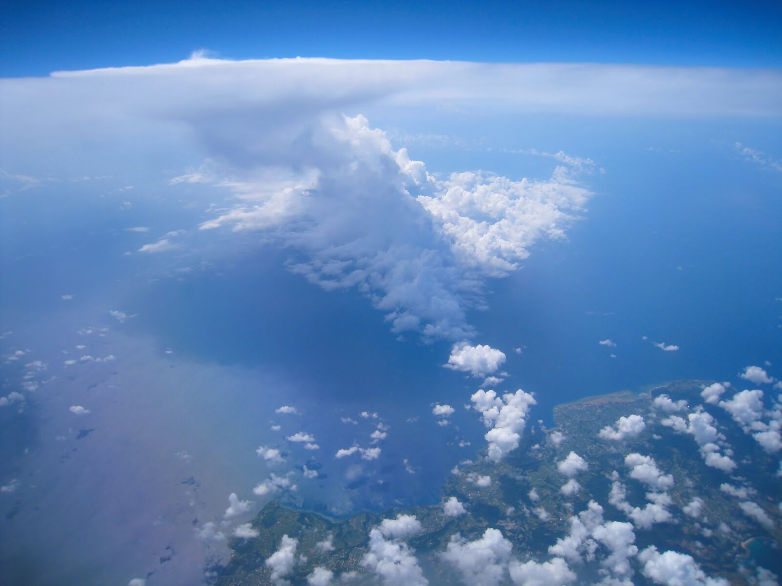 Canon IXY DIGITAL 910 IS sample photo. Aerial photograph, cloud, sea photography