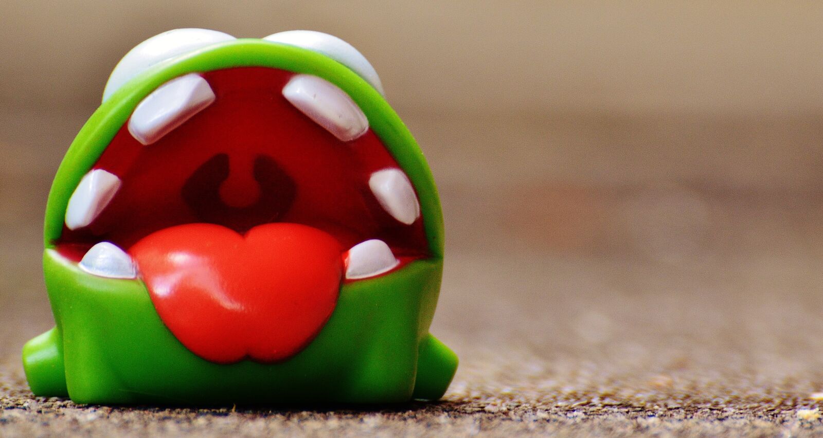 Nikon D3200 sample photo. Cut the rope, figure photography