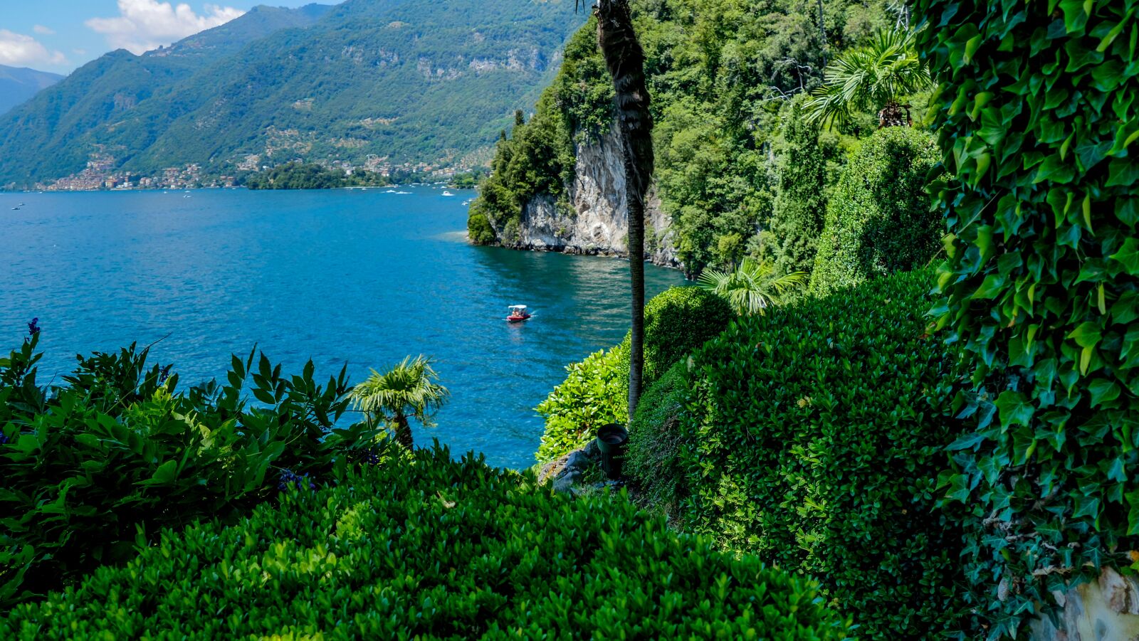 Panasonic Lumix DMC-FZ1000 sample photo. Italy, lake, nature photography