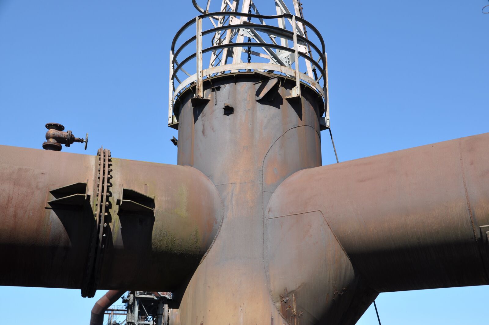 Nikon D5000 sample photo. Industrial plant, old, pipes photography