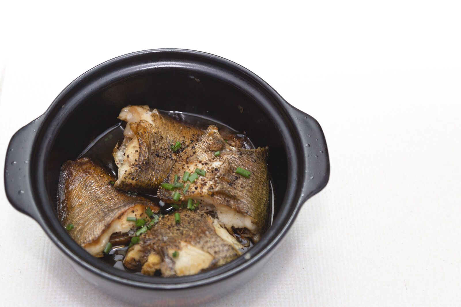 Canon EOS 6D + Canon EF 24-105mm F4L IS USM sample photo. Fish stock, vietnamese food photography