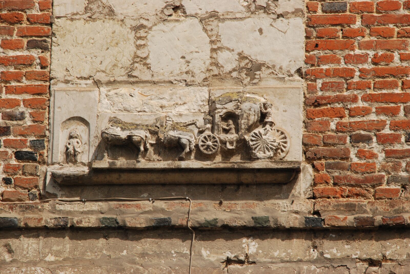 Nikon D80 sample photo. Facing brick, coach, old photography