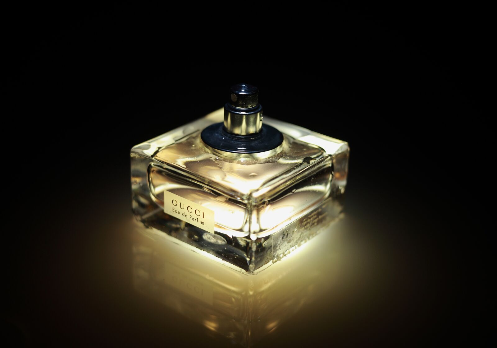 Canon EOS 5D Mark II sample photo. Perfume, bottle, smell photography