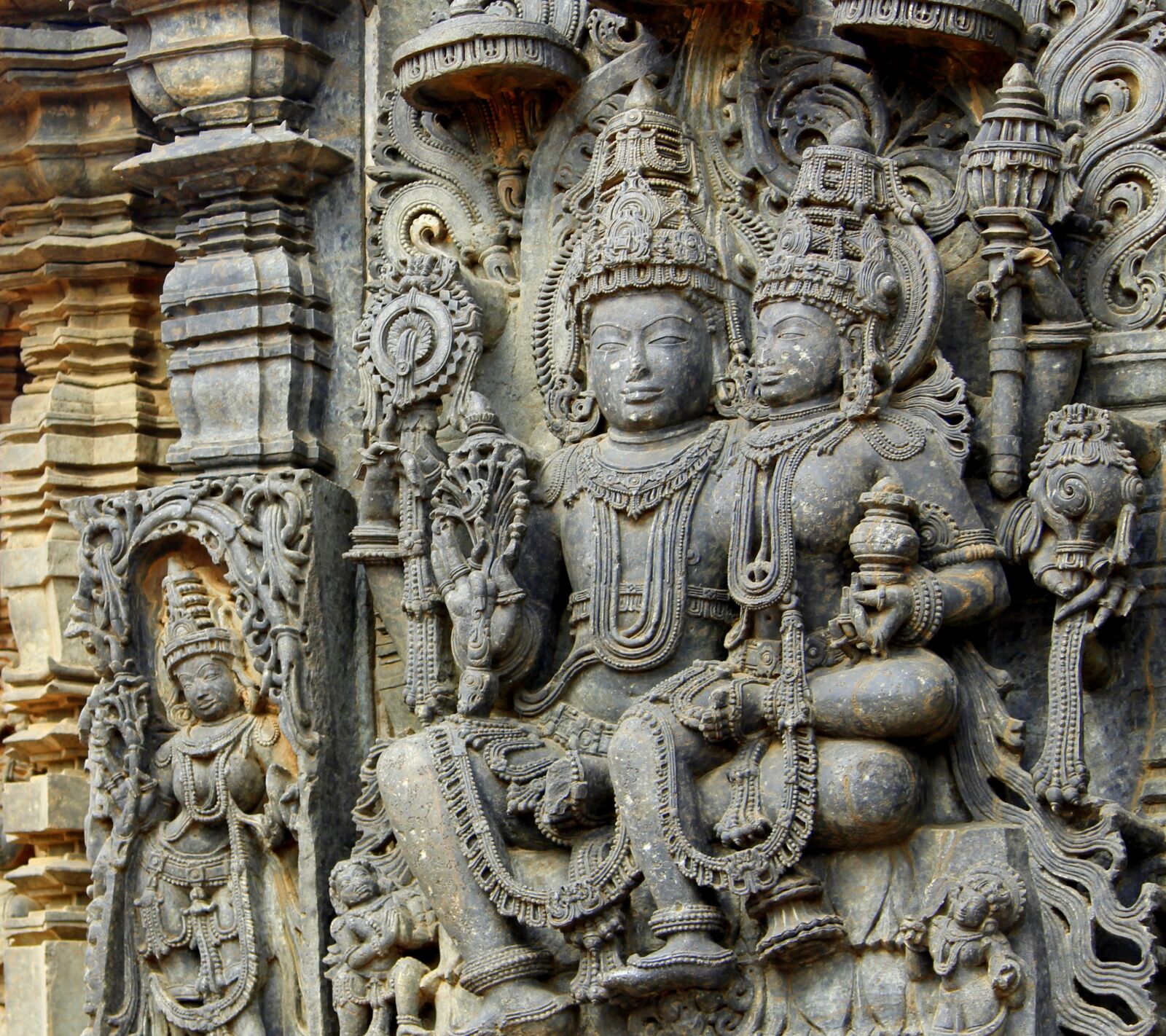 Canon EF-S 55-250mm F4-5.6 IS II sample photo. Belur, halebeedu, hoysala photography