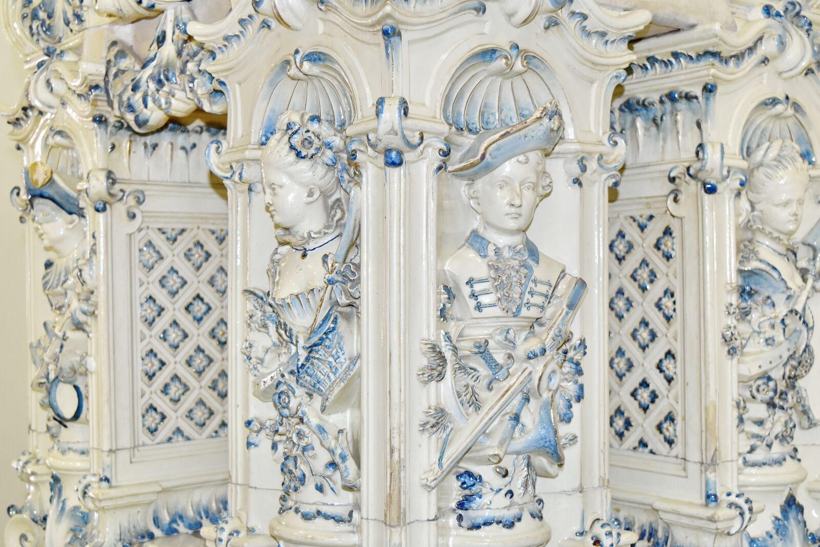 Nikon D5500 sample photo. Porcelain, portrait, architecture, drawing photography