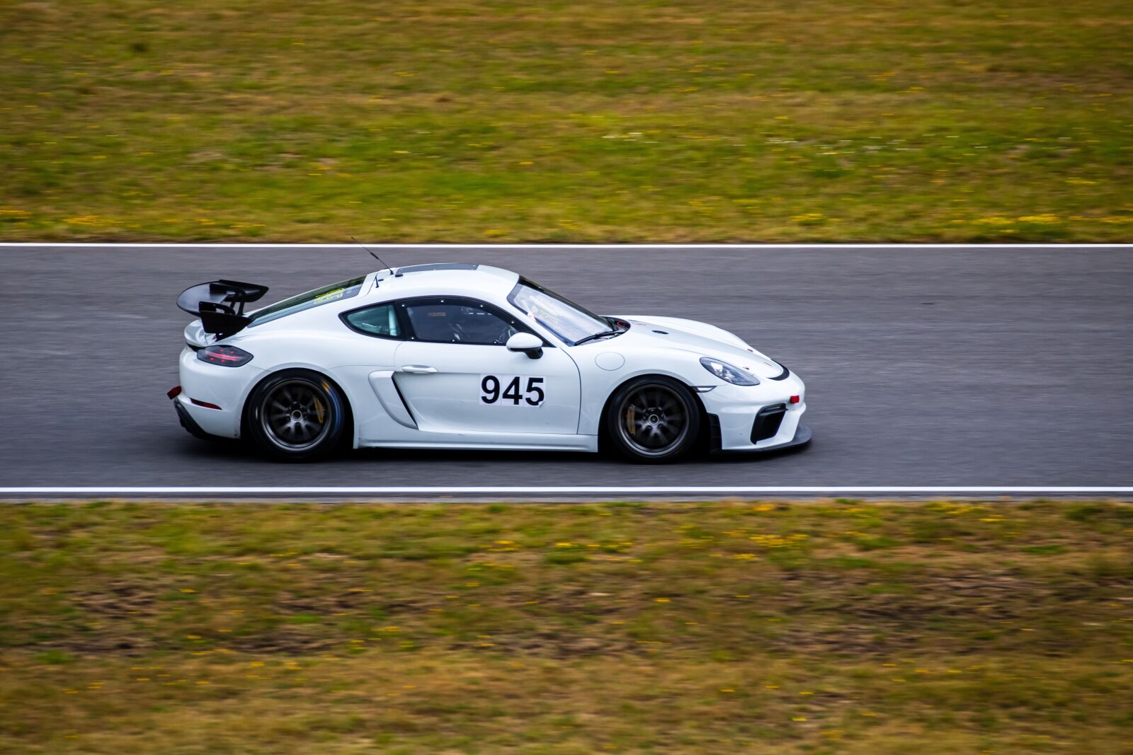 Canon EOS 750D (EOS Rebel T6i / EOS Kiss X8i) sample photo. Car racing, motorsport, racing photography