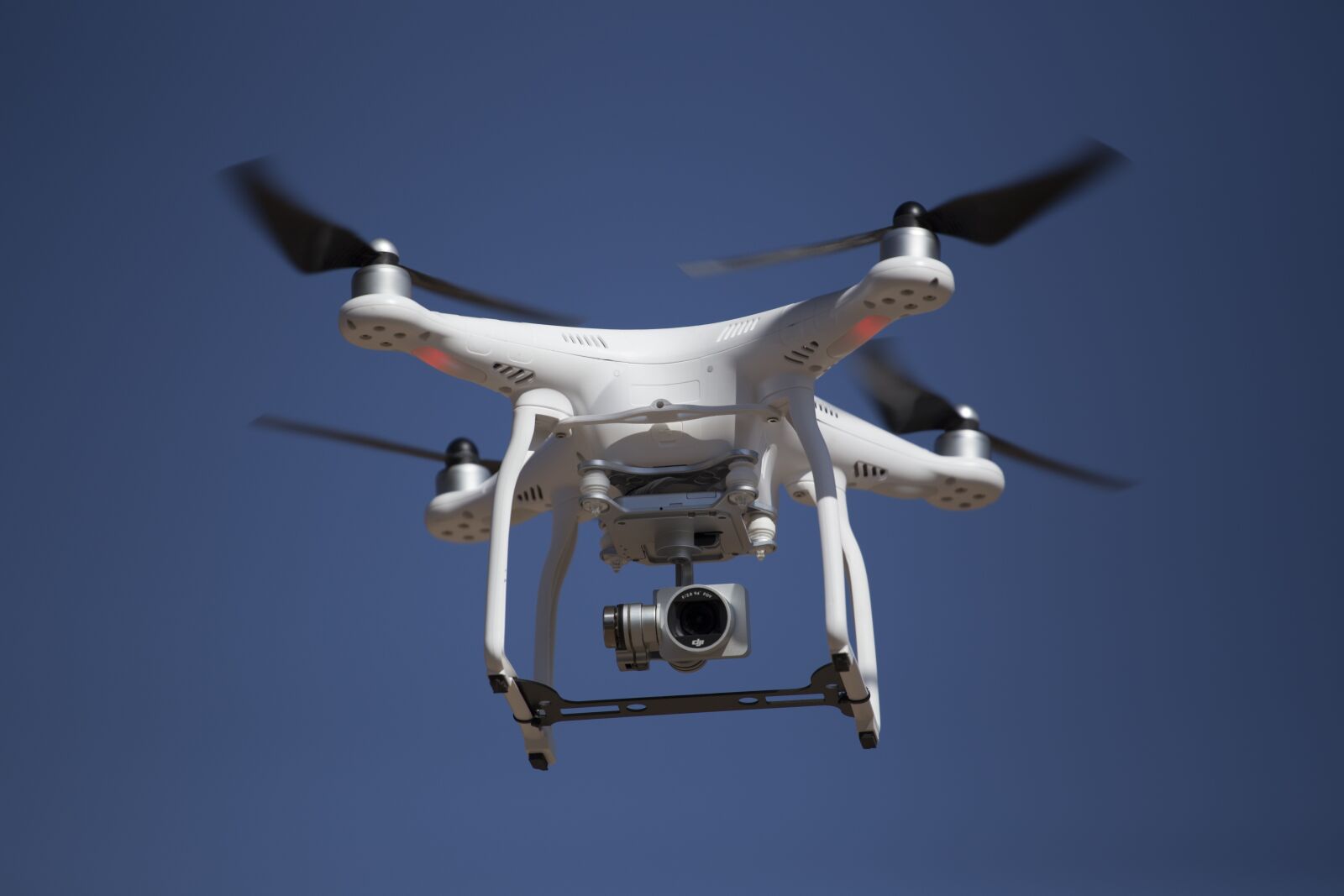 Canon EOS 6D + Canon EF 70-200mm F4L USM sample photo. Drone, multikopter, kopter photography
