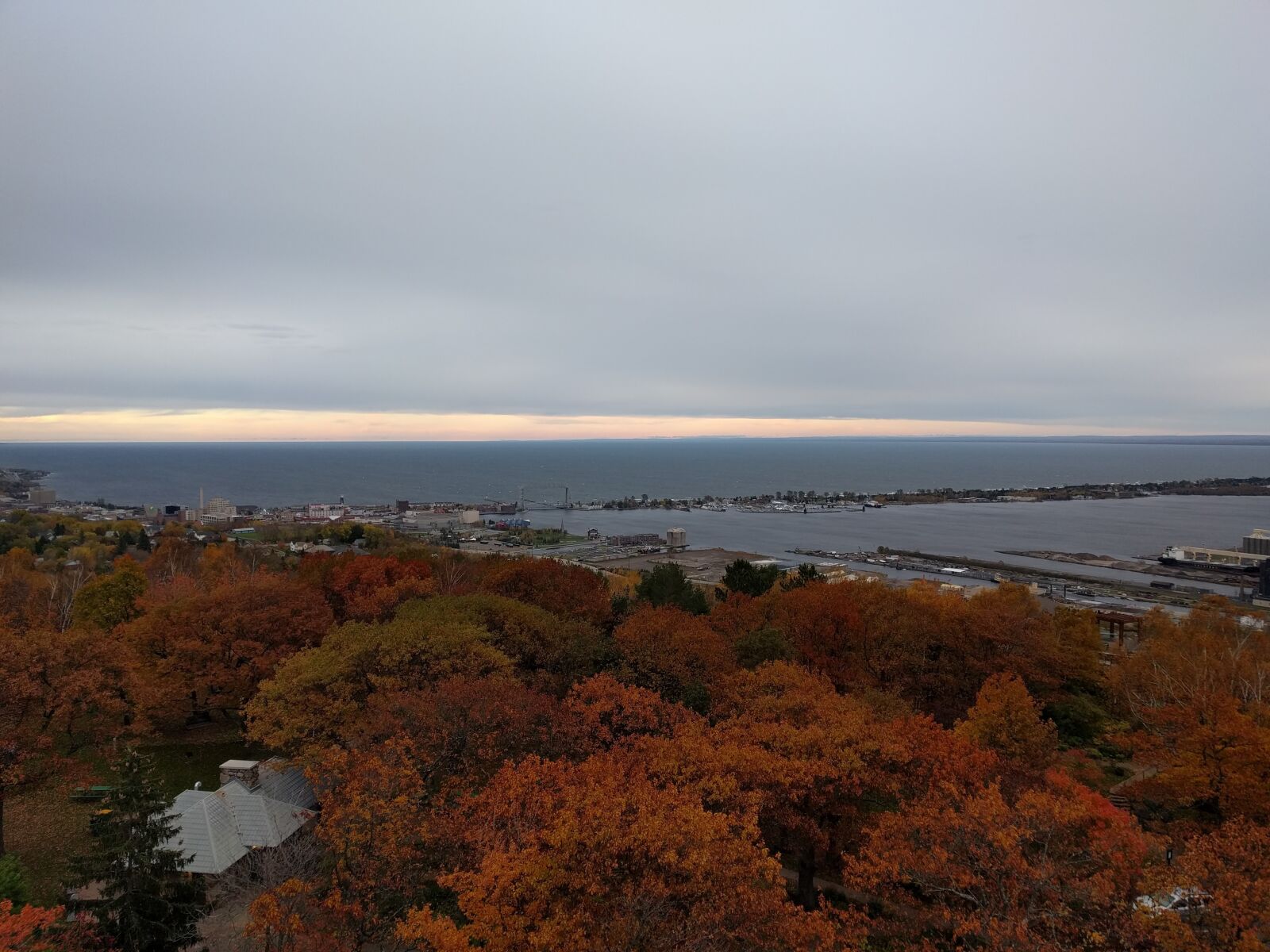 LG Nexus 5X sample photo. Duluth, minnesota, fall photography