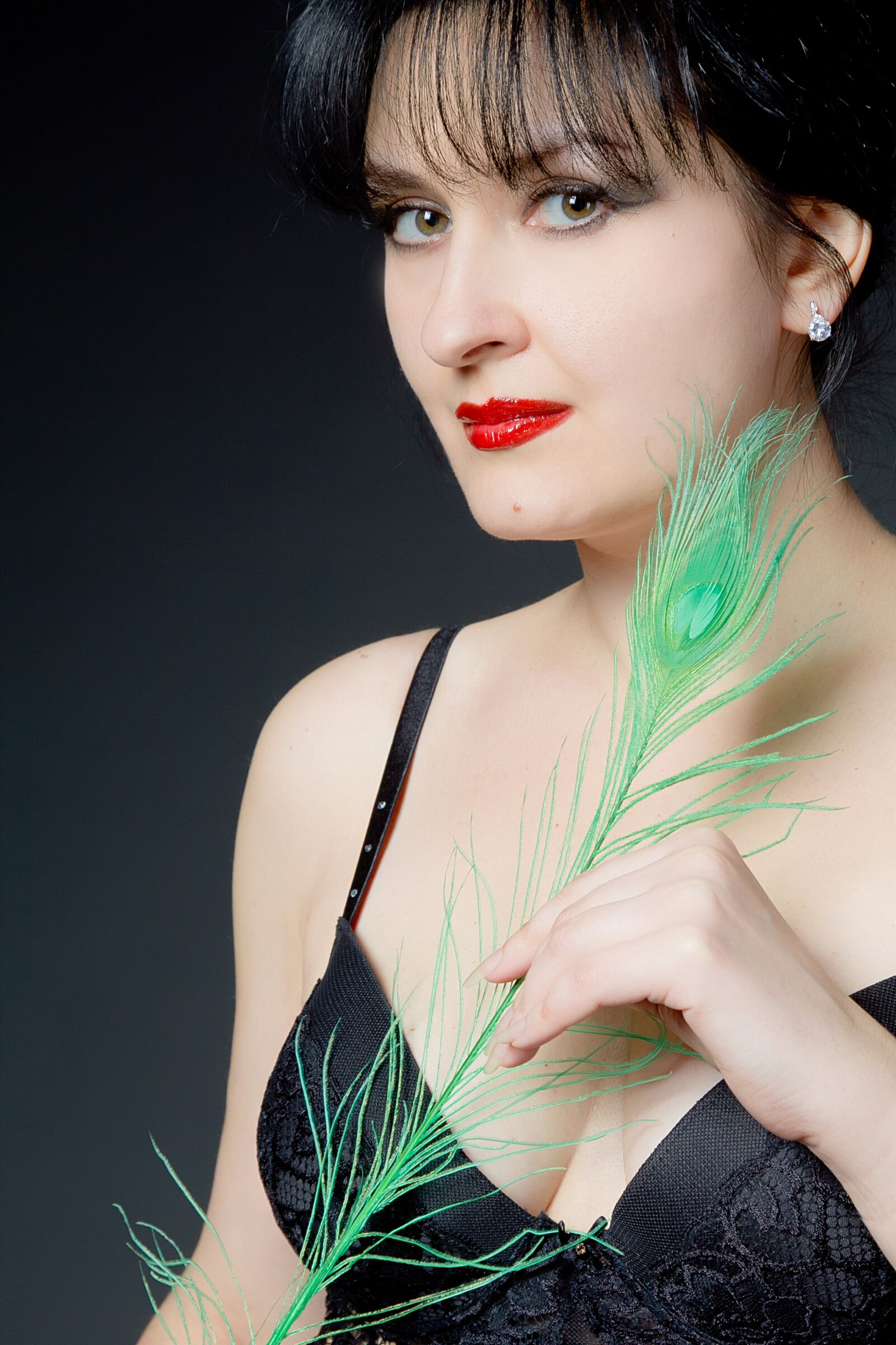 Canon EOS 60D + Canon EF 24-105mm F4L IS USM sample photo. Women, portrait, fashion photography
