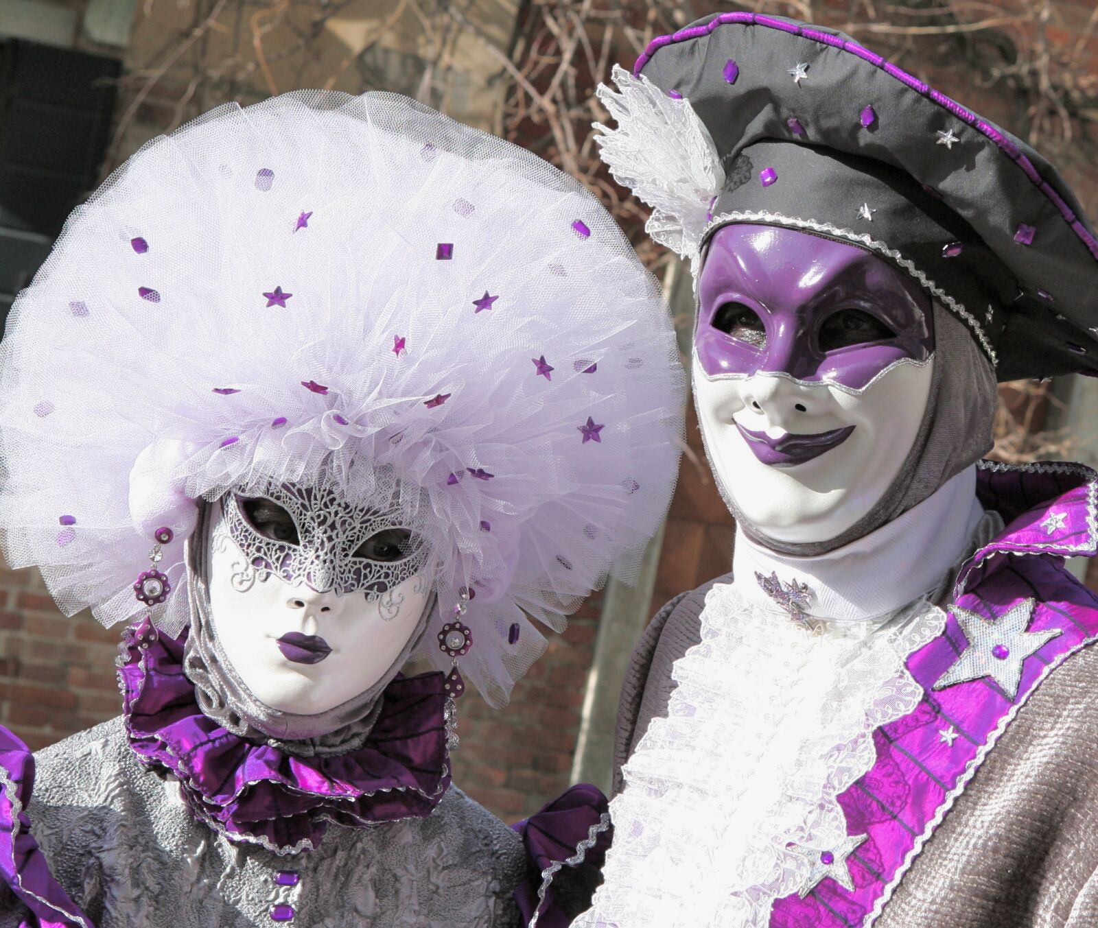 Canon EOS 5D sample photo. Hide, costume, mystery photography