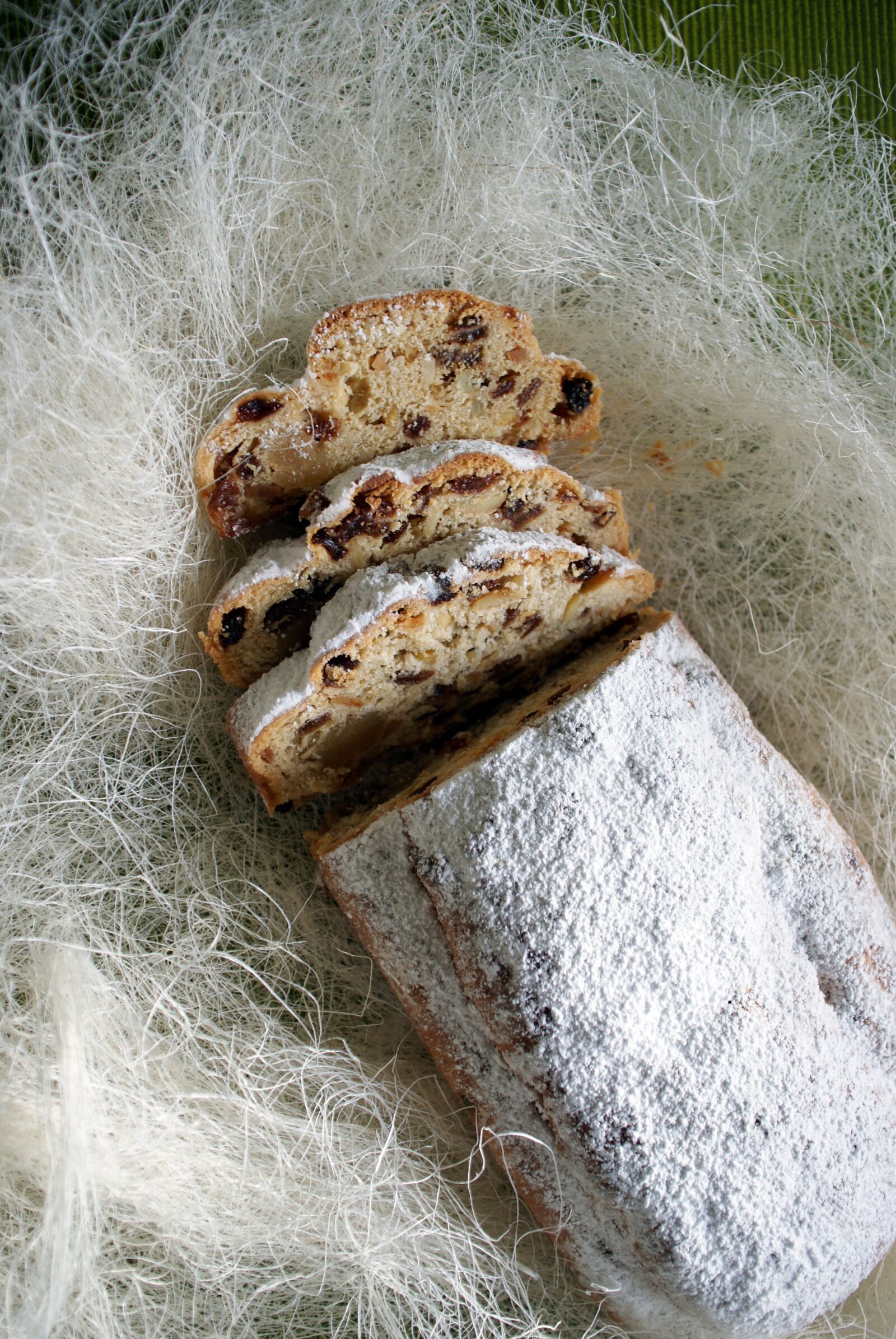 Sony Alpha DSLR-A300 sample photo. Tunnel, christmas sweets, christmas photography