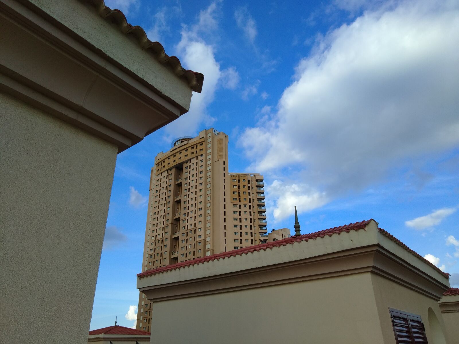 ASUS ZenFone 4 Selfie (ZD553KL) sample photo. Apartment photography