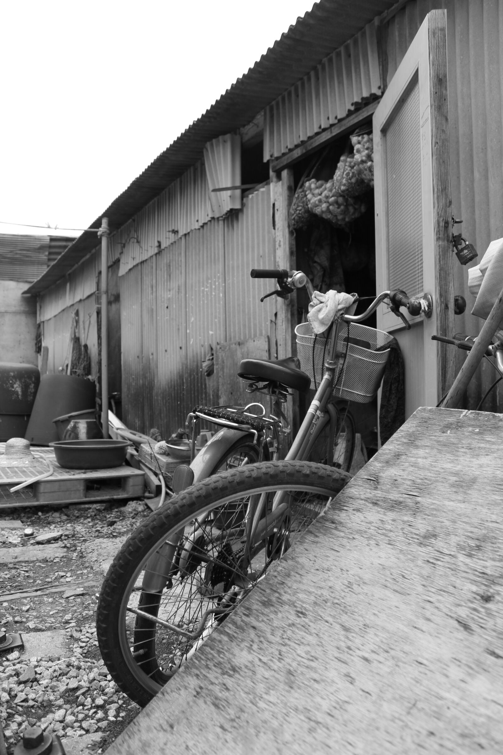 Canon EOS 600D (Rebel EOS T3i / EOS Kiss X5) sample photo. Bike, landscape, gunsan photography