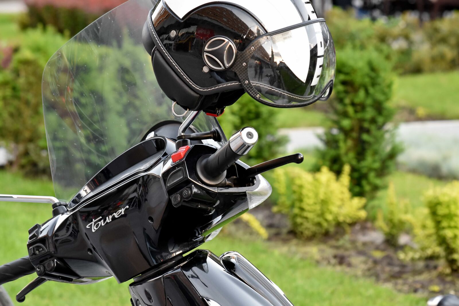 Nikon D5500 sample photo. Helmet, minibike, moped, steering photography