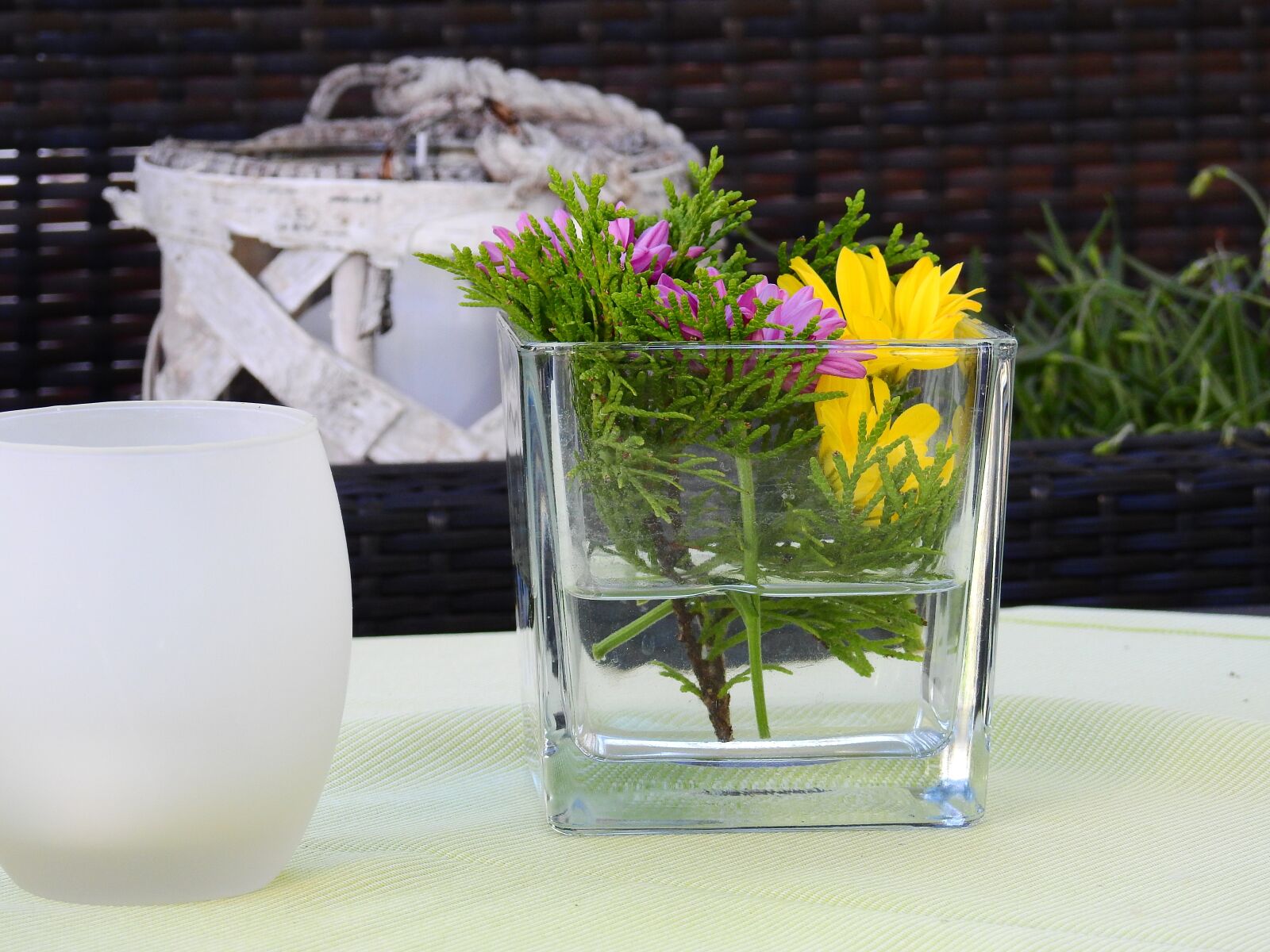 Nikon Coolpix P900 sample photo. Deco, decoration, table decorations photography