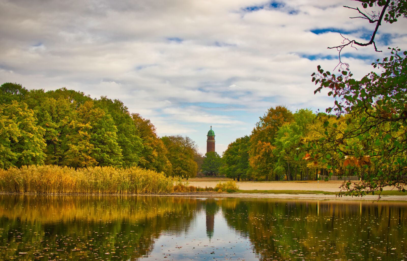 Nikon D5300 sample photo. Water tower, mirroring, autumn photography