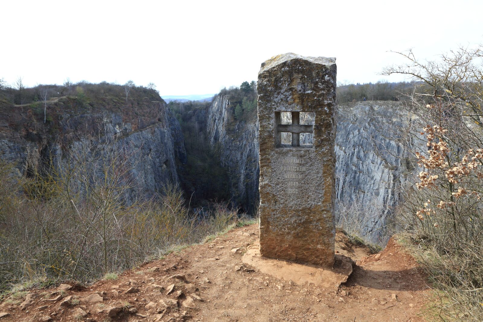 Canon EF 24-70mm F2.8L USM sample photo. Quarry, monument, rock photography