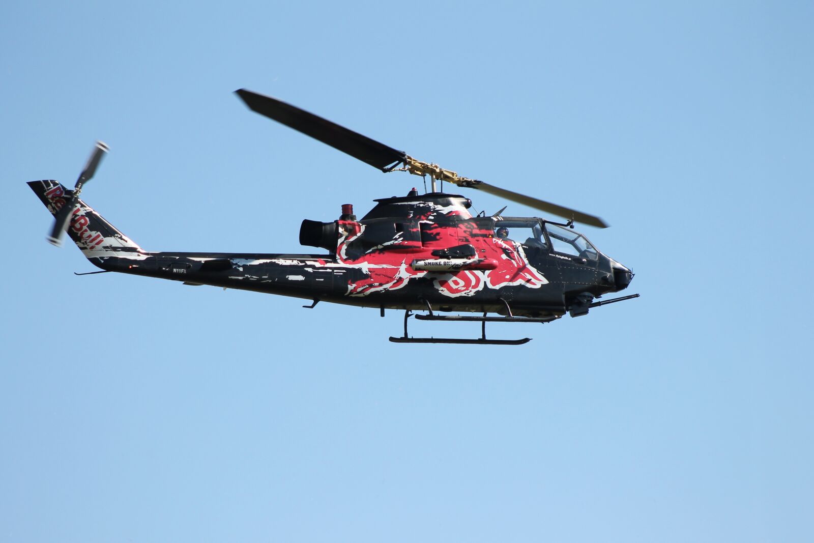 Canon EF 75-300mm f/4-5.6 sample photo. Helicopter, rotor, flying photography