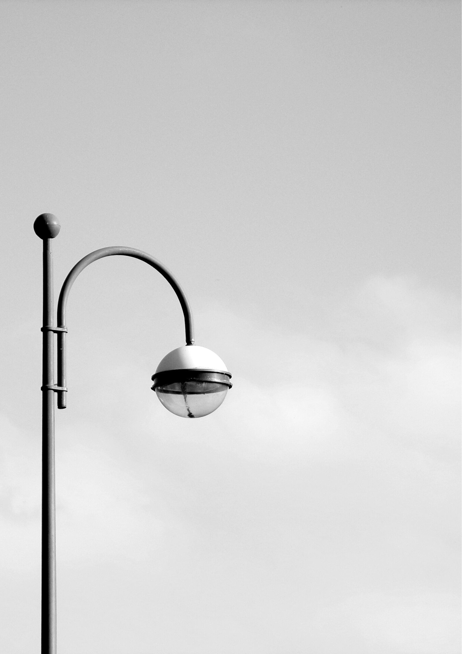 JK KODAK PIXPRO AZ421 sample photo. Floor lamp, city, street photography