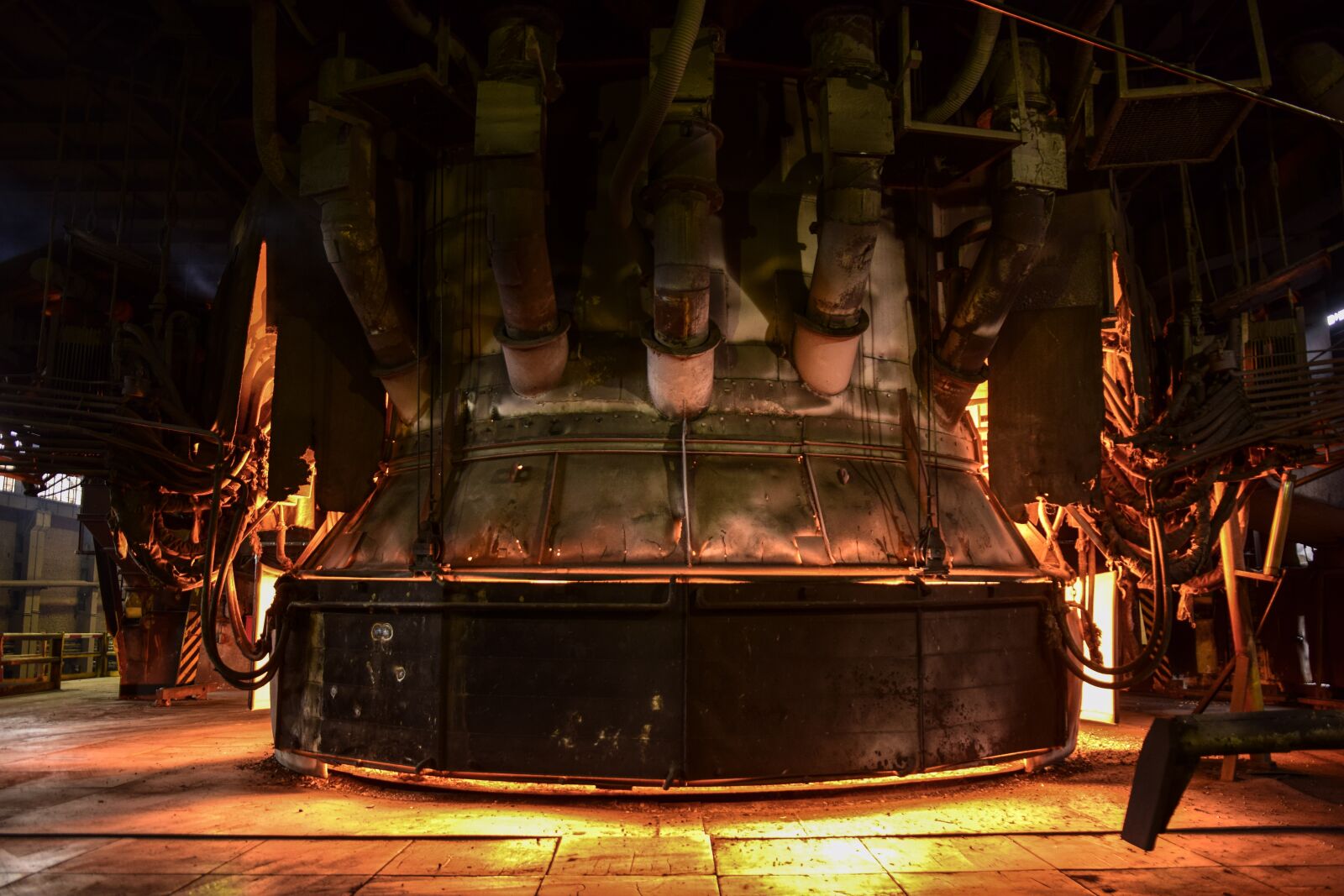 Nikon D3300 sample photo. Metallurgy, a ferro-alloy, the photography