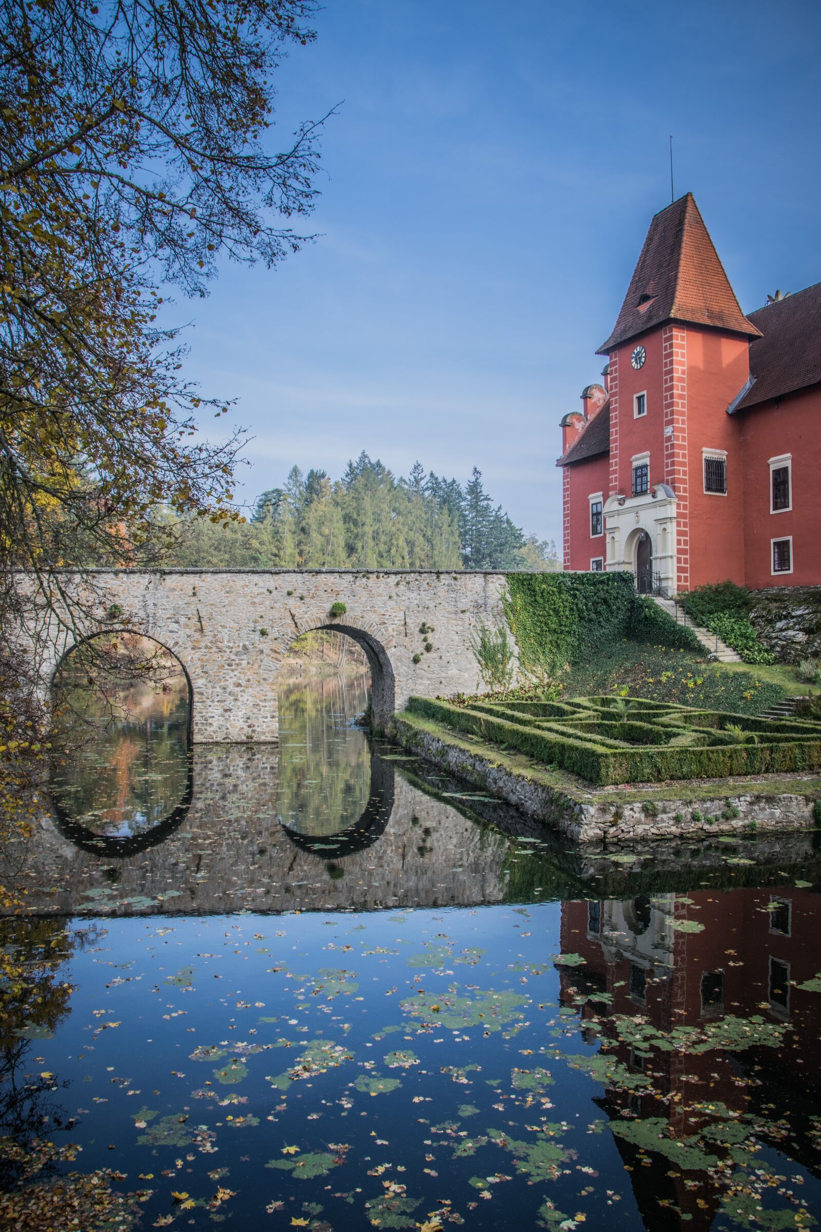 Nikon D5300 sample photo. Castle, water, architecture photography