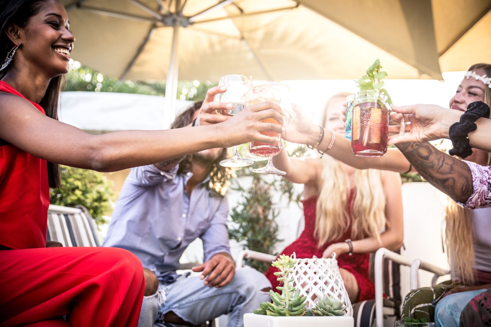 Nikon D610 sample photo. Friends, family, drinks photography